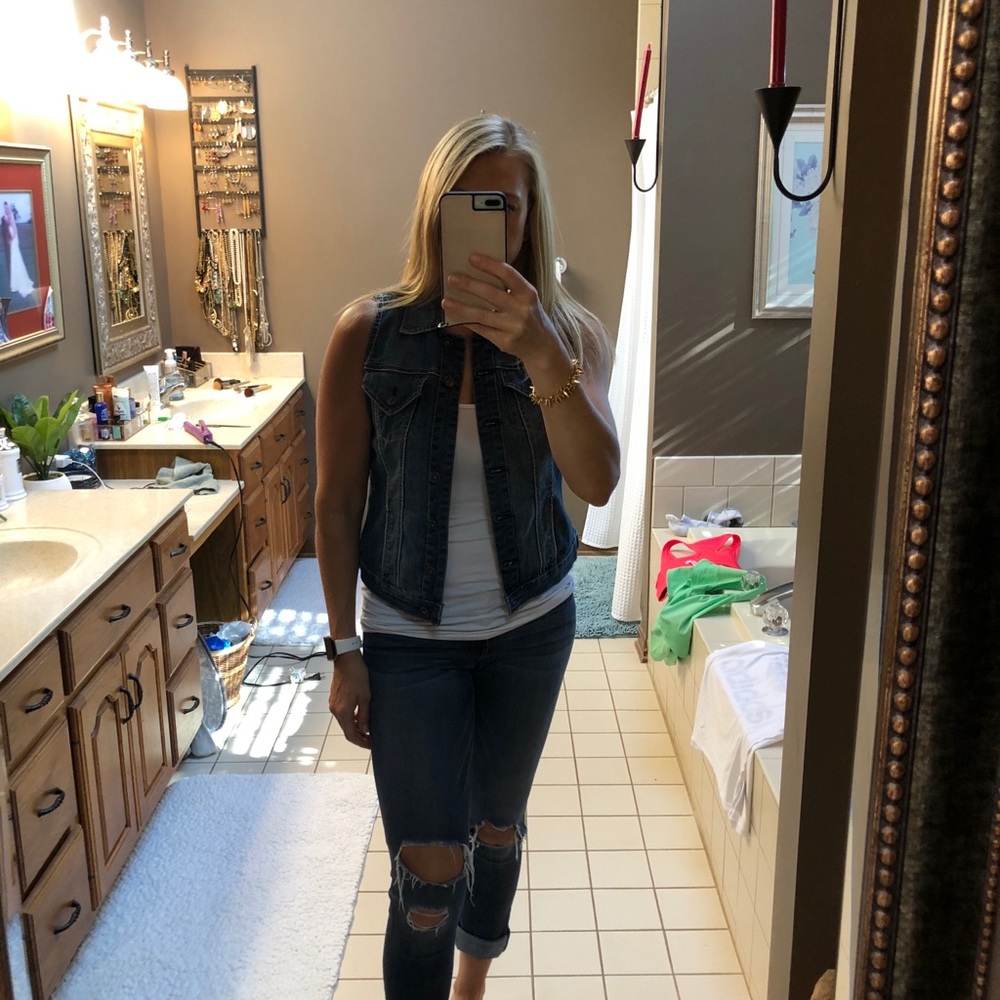 Sleeveless denim vest